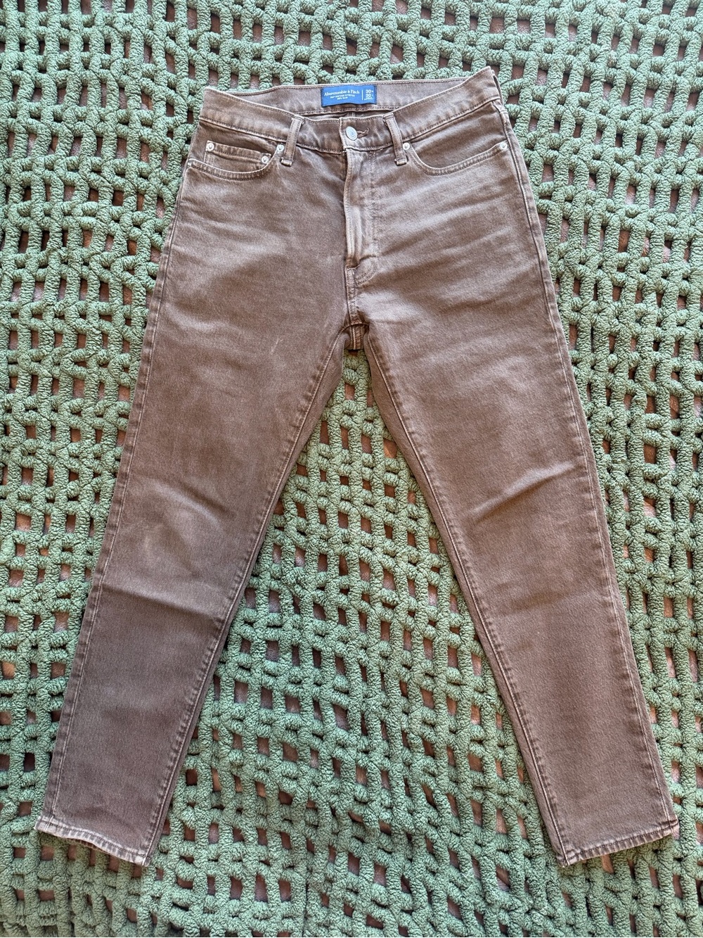 Abercrombie & Fitch 90's Slim Jeans in Brown